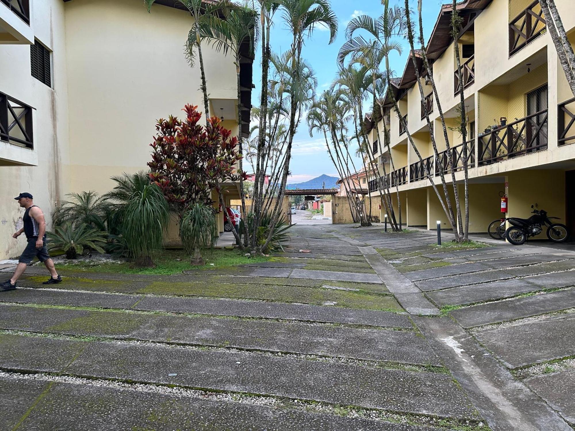 Triplex Piscina Churrasqueira Lava E Seca Wi-Fi E 2 Tvs Em Condominio Com 90M2 No Centro De Ubatuba Ngoại thất bức ảnh